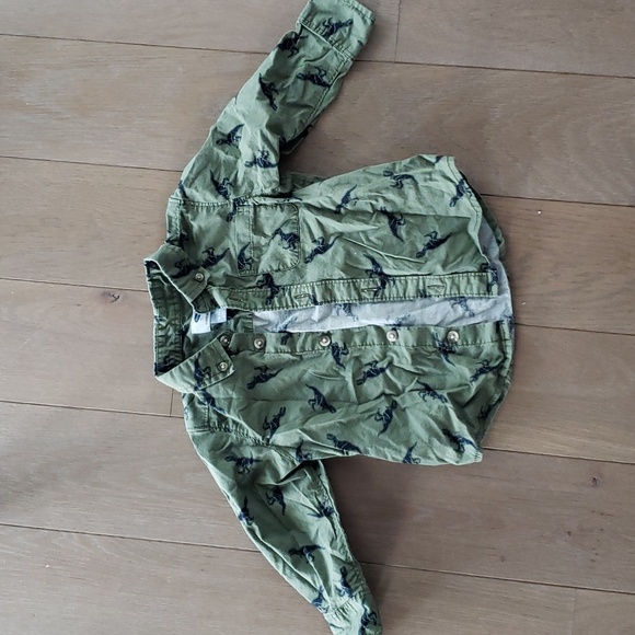 3/$18 - 18-24M Old Navy shirt - Picture 1 of 3